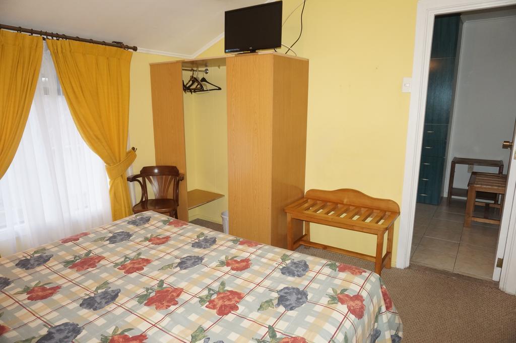 Hostal Ovejero Punta Arenas Exterior photo